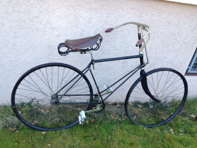 Victor vor dem Reifenwechsel