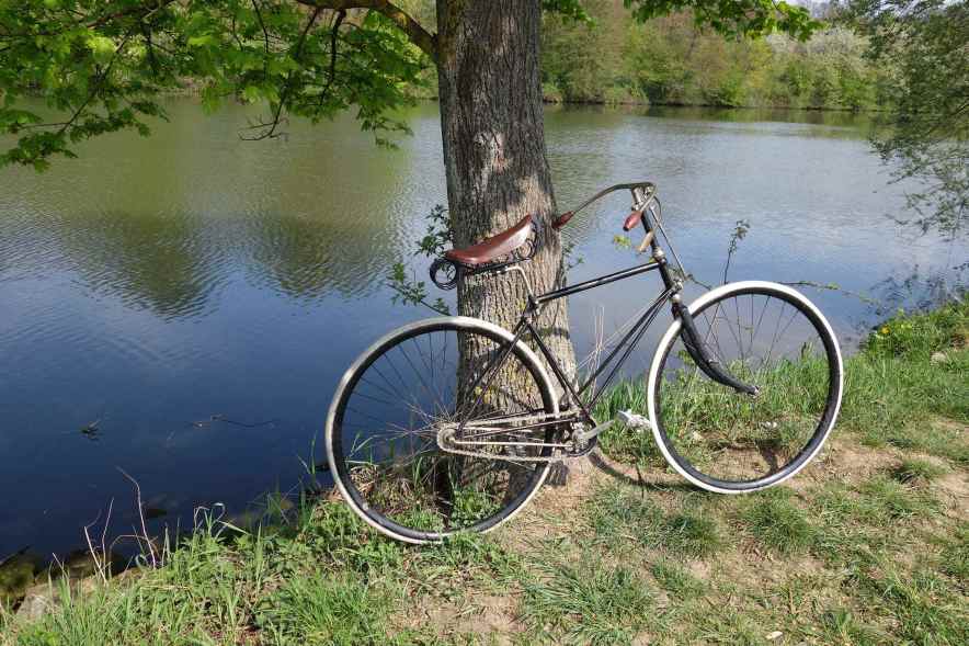 Victor mit den neuen Reifen